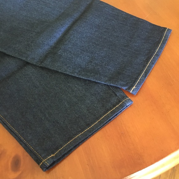 Old Navy Super Skinny Jeans, Size 26 - Picture 5 of 5